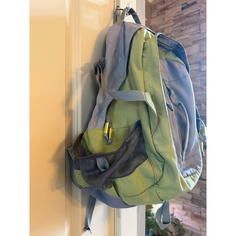 Kelty Redtail W Leaf Green and Gray Travel Camping Hiking Gorpcore Backpack - Picture 5 of 10
